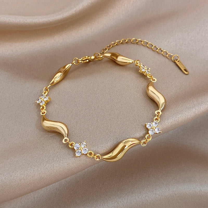 Fashion Gold Plated Stainless Steel Bracelet for Women Chic Wave Zircon Flower Wristband Bracelets Party Jewelry Gifts