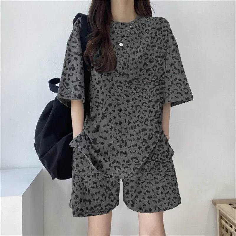 2026 Women T-Shirt Shorts Suit Set Casual Tie Dye Loose Tshirt Wide Leg Middle Shorts With Pockets Female Soft Summer Shorts Set