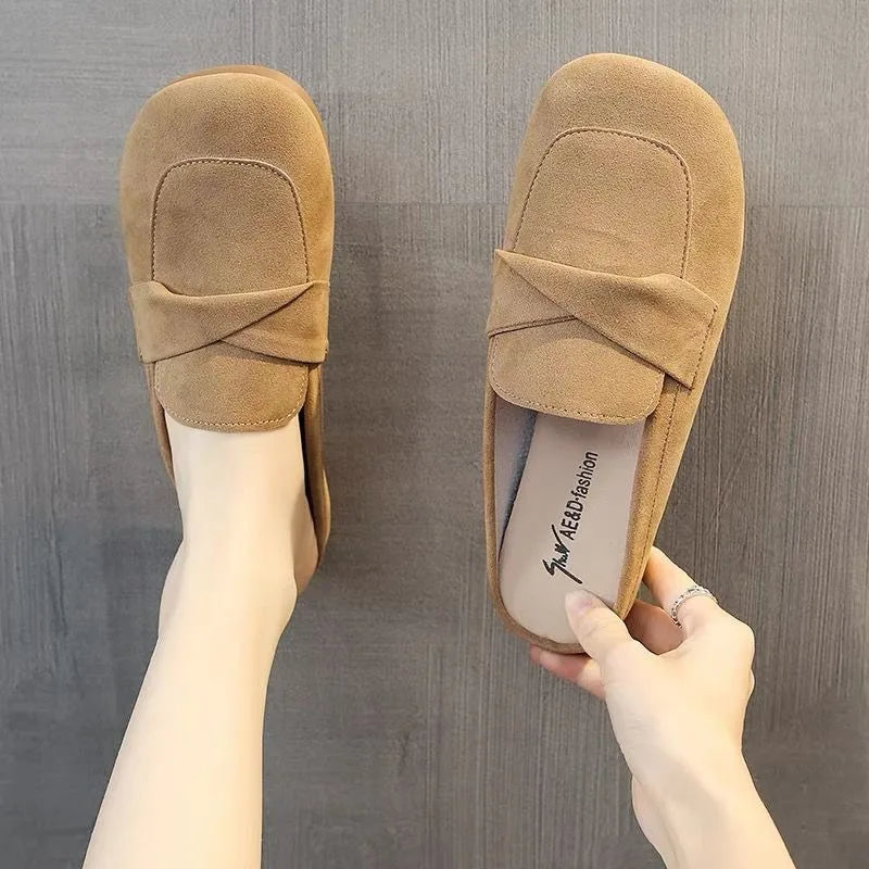 Women's New Spring Summer Style Plus Size Mules Soft Leather Soft Sole Flat Heel Closed Toe Half Slip On Outdoor