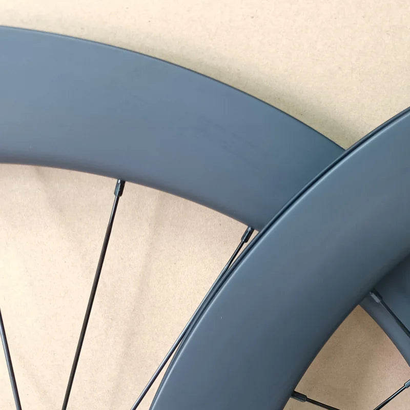 700C Road Bicycle Carbon Wheels 60mm 50mm Disc Brake Bike Wheelset Clincher Tubeless With Good Quality