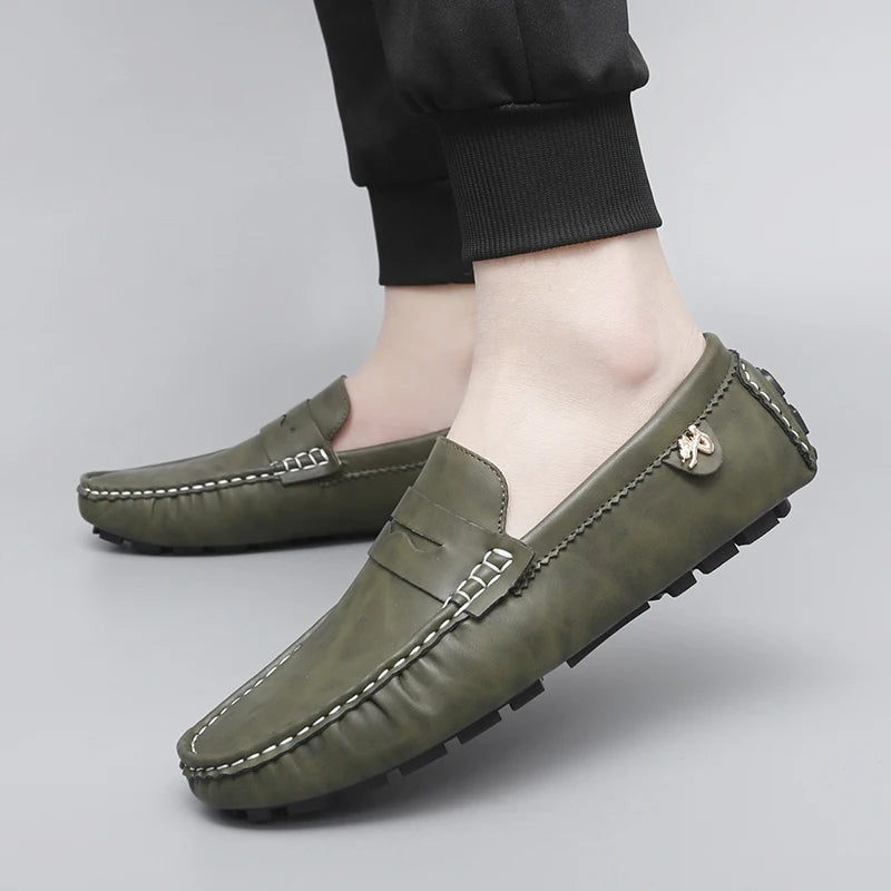 2024 New Arrival Driving Casual Shoes Luxury Men Loafers Soft Moccasins Autumn Winter Shoes Man High Quality Mens Business Shoes