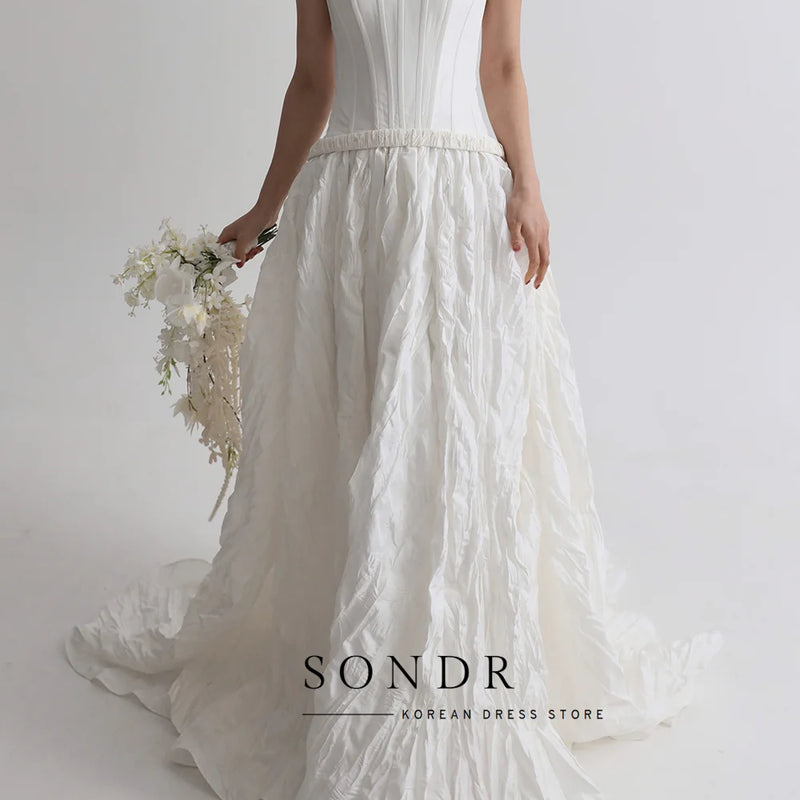 Sondr Customized Elegant Taffeta Pleats Korean Wedding - View 4 | SAMAG