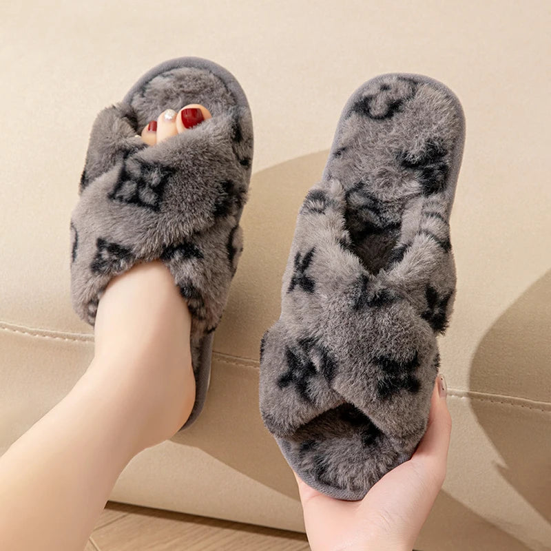 Fluffy Women's Slippers Home Autumn Winter Luxury Designer Woman Shoes Flat Trend Indoor Fuzzy Fur Slides Plush Elegant Footwear