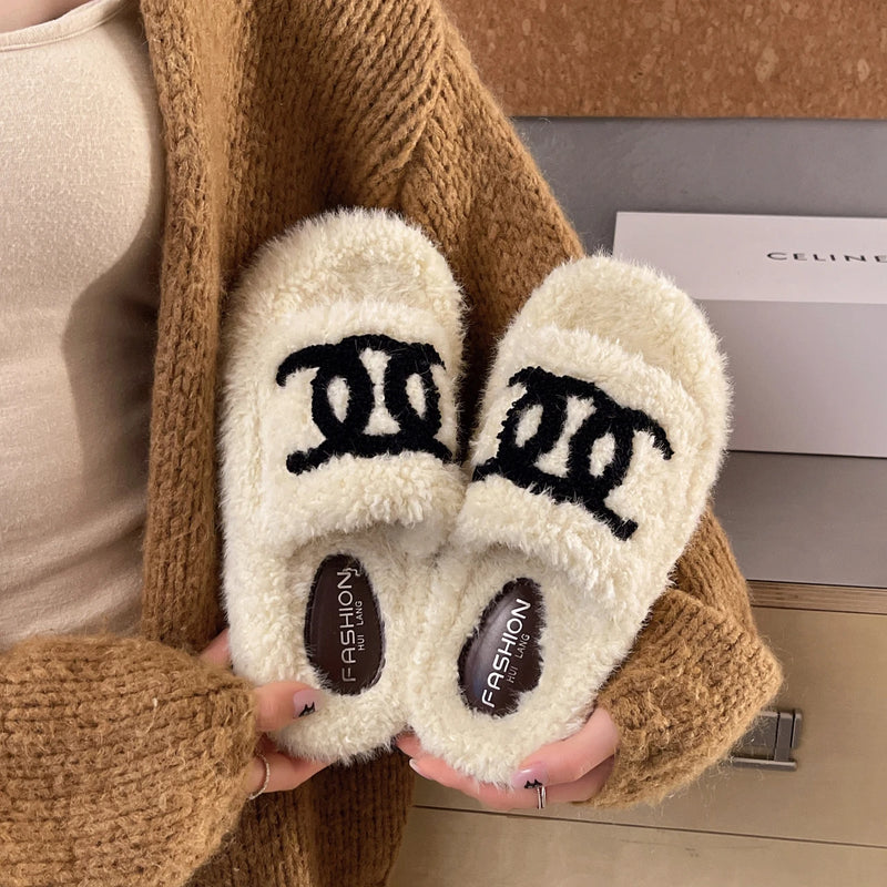 2026 Fashion Indoor Casual Non Slip Warm Women's Cotton Slippers Winter New Trendy Plush Comfort Soft Sole Shoes for Women
