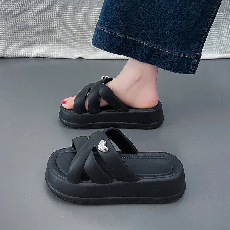 Slippers for Women's Summer Outer Wear New Super Popular Sandals Thick-Soled Non-Slip Beach and Seaside Slippers