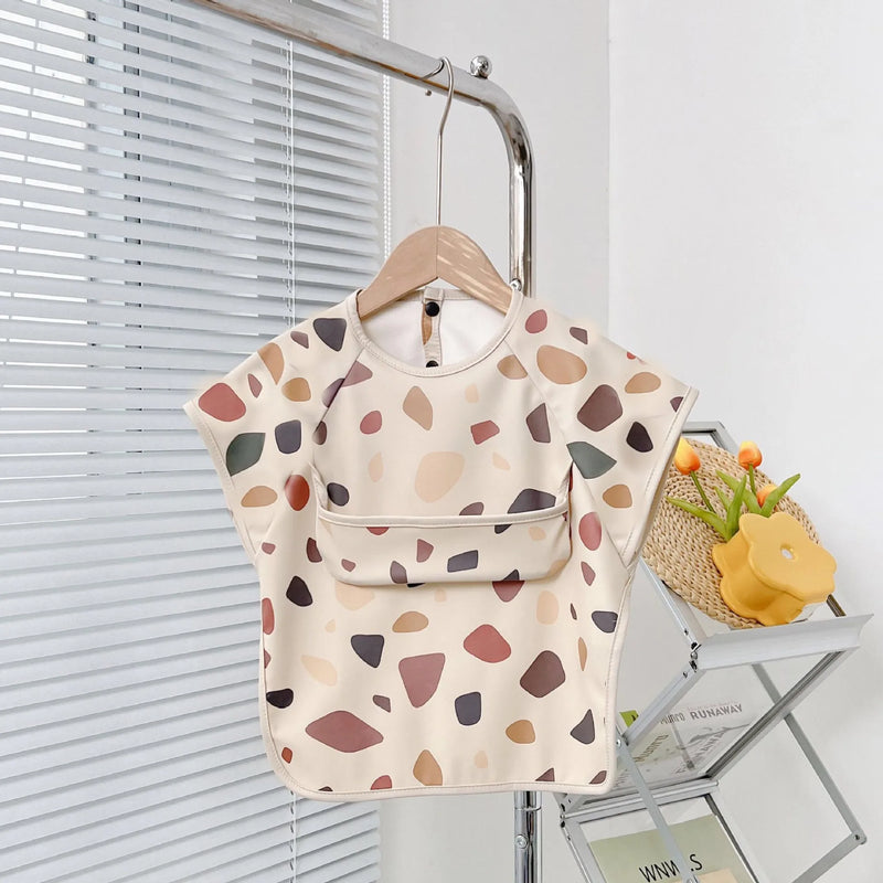 Cute Baby Bibs Toddler Baberos Bavoir Waterproof Short Sleeve Apron Cartoon Animals Children Feeding Smock Bib Baby Stuff 0-6Y