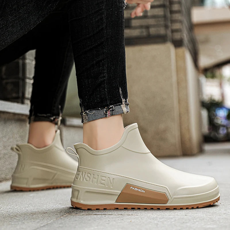 Low-cylinder Rain Shoes for Men and Women Outdoor Fishing Waterproof Shoes, Stylish Style for Outdoor Wear, Men Rain Boots