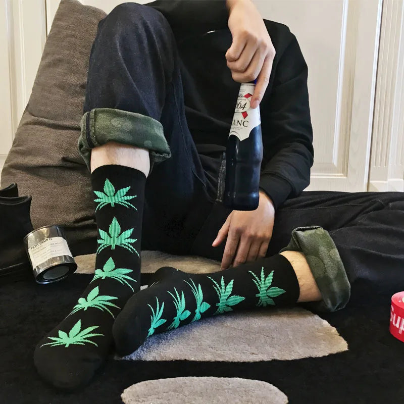 Unisex Socks Maple Leaves Fashionable Harajuku Casual | SAMAG