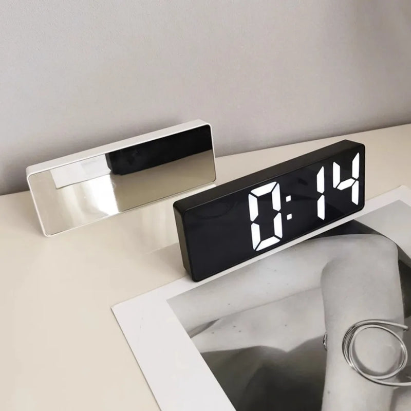 Modern Minimalist Voice-Control Alarm Clock, Black & White  Multi-Functional & Portable LED Mirror-Surface Digital Clock