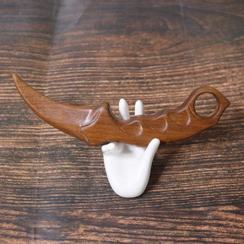 Golden Sandalwood Claw Knife, Whole Wood Carving | SAMAG