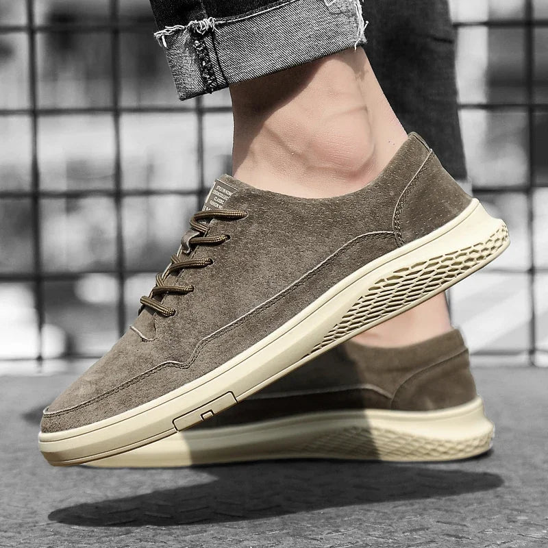 2025 New Genuine Leather Board Shoes Italian Casual Leather Lace Up Outdoor Comfy Jogging Shoes Flat Designer Office Oxford Shoe