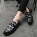 Men's Leather Shoes, British Pointed-Toe Casual Leather Shoes, British Youth Wearing Dress Shoes on One Foot