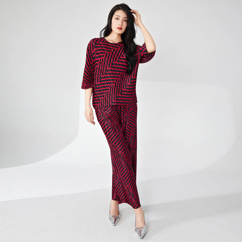 Miyake Fashion Women's Suit 2026 Summer High-end Striped Print Round Neck Loose T-shirt Straight Pants Two-piece Set
