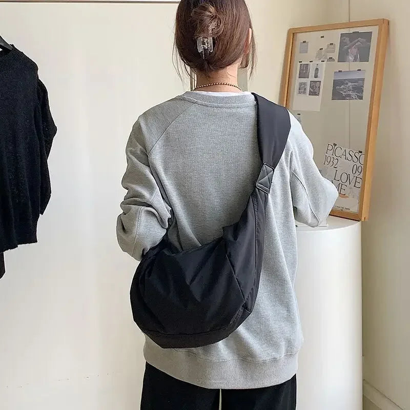 New Fashion Summer Large Capacity Casual Nylon Women Shoulder Bag Korean Style Hobos Bag Youth Crossbody Shoulder Bag