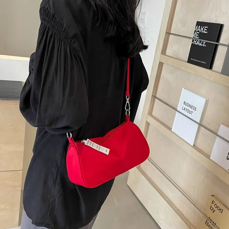 Red Women's Shoulder Bag 2026 New High-End Sensation Underarm Simple Match Commuting Bag Single oulder Handbag Designer Bags