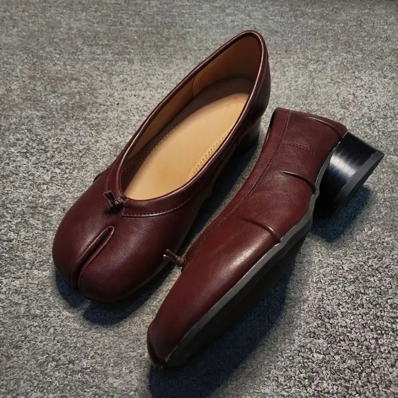 Spring Summer Microfiber Leather Split Toe Women Pumps Fashion Pleated Designer Low Heeled Tabi Soft Soles Loafers Casual Shoes