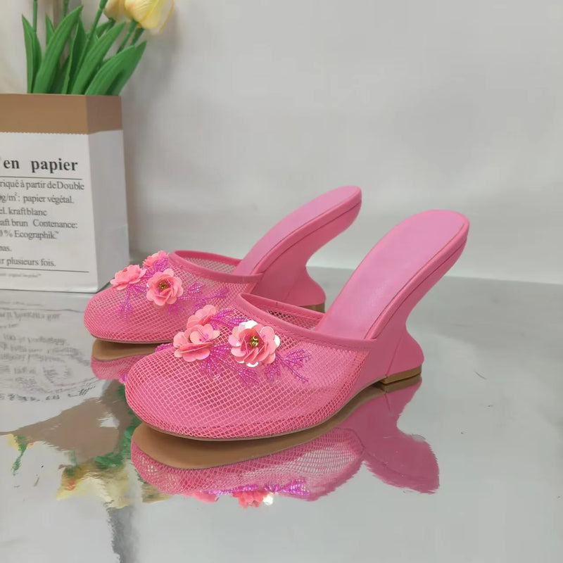 European and American Fashion Hollow Flower Baotou Banquet Half Slippers for Women's Outdoor Versatile Slope Heel Fashion Shoes