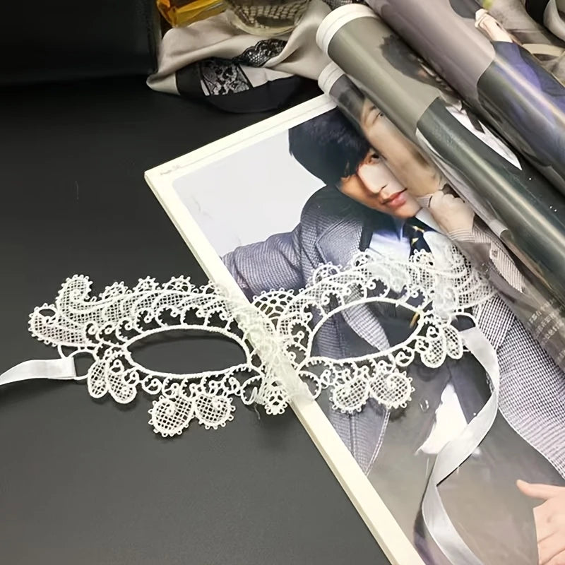 1PCS,Masquerade Black Lace Half-Face Mask for Women HalloweencosParty White Cute Eye Mask Veil