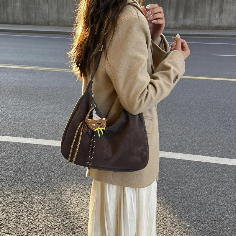 Large Capacity Simple Casual Hobo Bag Comfortable and Versatile Texture Crossbody Shoulder Bag Simple Retro Commuter Storage Bag