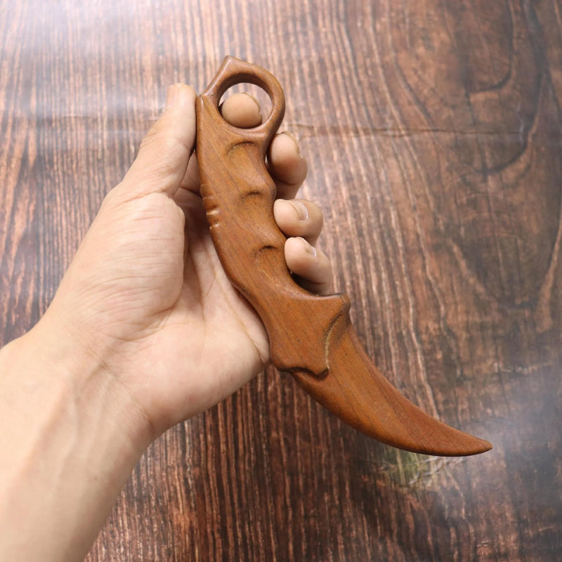 Golden Sandalwood Claw Knife, Whole Wood Carving | SAMAG