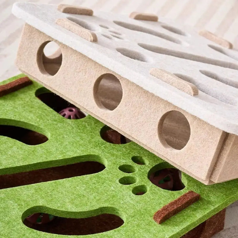 Cat Scratching Posts For Indoor Cat Puzzle Toy Felt Puzzle Box Cat Exercise Toy with Ball Kitten Interactive Indoor Exercise Toy