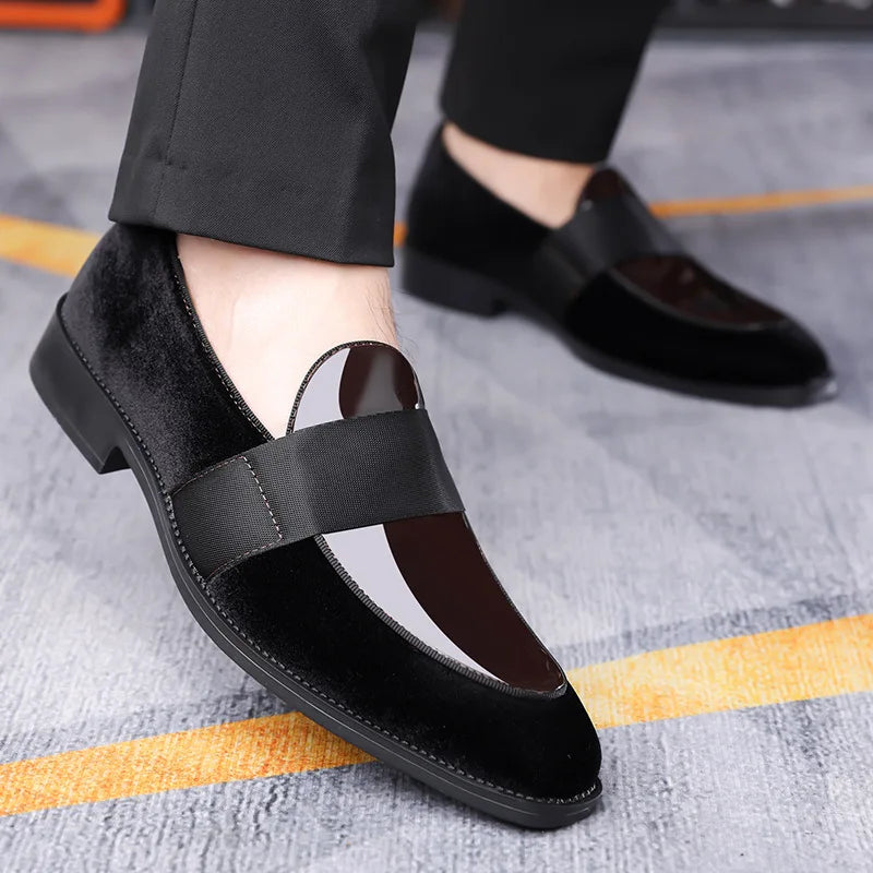 Large size 48 men's leather shoes, new spring 2026 style, one-piece slip-on, versatile and fashionable leather shoes
