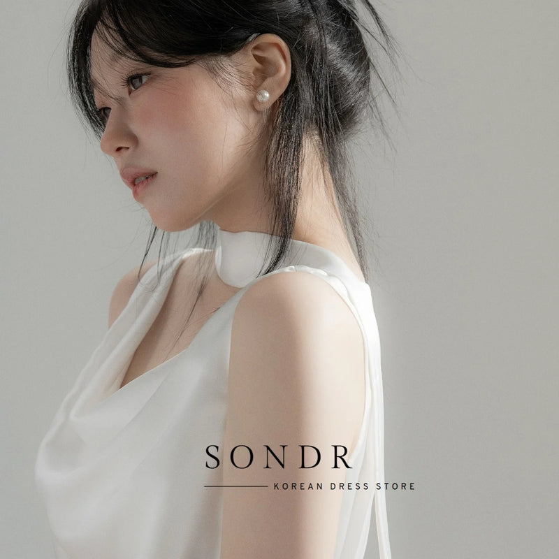 Sondr Elegant Cowl Neck Korean Wedding Dresses Sleeveless - View 5 | SAMAG