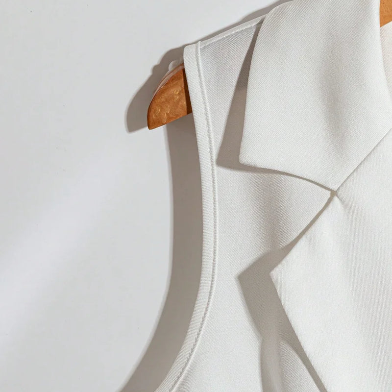 Elegant Style Women Summer Sleeveless Lapel Double Button Vest Pleated Short Pants Set