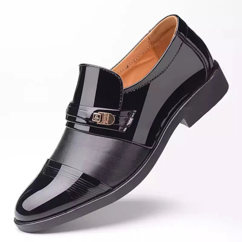 Mens Formal Two Tone Patent Leather Loafers Pointed Toe Slip On Shoes With Metal Buckle Low Heel Comfortable Non Slip Breathable