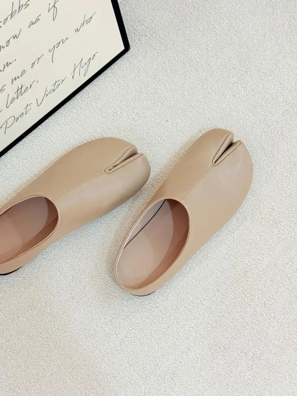 Women Split Toe Mules Soft Leather Tabi Clogs Casual Slip On Low Heel Backless Loafers Comfortable Vintage Flat Shoes for Female