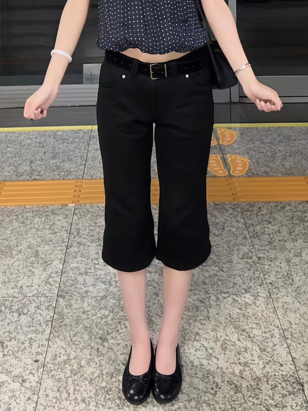 American Retro Low Waist Early Seven - Quarter Black Capri - View 2 | SAMAG