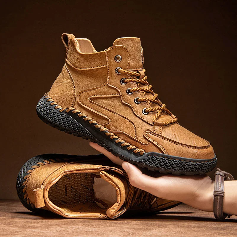 Outdoor Hiking Shoes for Men Autumn Winter Men Ankle Boots Hand Stitched Optional Plush Non-slip High Top Casual Shoes Sports