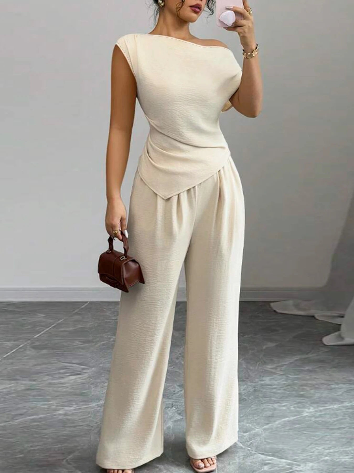 Elegant Pure Color Ladies Asymmetric Top And Wide Leg Pants 2-Piece Set for Commuting Casual Vacations Fashionable New Arrival