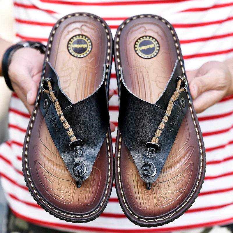 Men's Summer Flip Flops 2025- Comfortable Sandals with Arch Support and Non Slip Sole Suitable for Outdoor Beach Swimming Pools