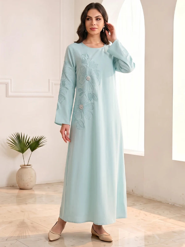 Aiyu Nuex Women's Traditional Dresses and Abayas | SAMAG