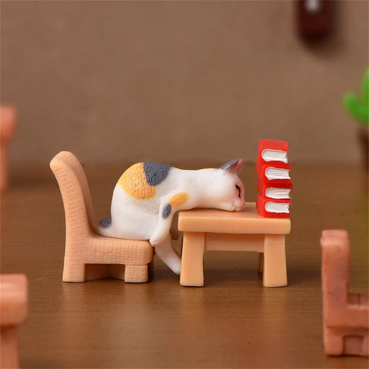 Cute Figurines Miniature Cartoon Animal Cat Resin Ornament Micro