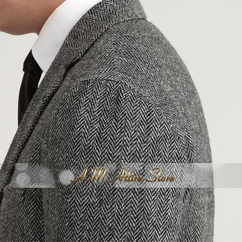 Grey Exquisite Men 3pcs Suit Herringbone Peak Lapel Jacket Vest Pants Set for Wedding Prom Graduation Birthday Party Father Gift