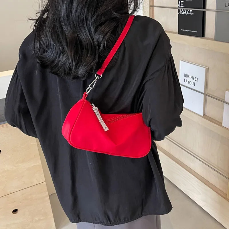 Red Women's Shoulder Bag 2026 New High-End Sensation Underarm Simple Match Commuting Bag Single oulder Handbag Designer Bags