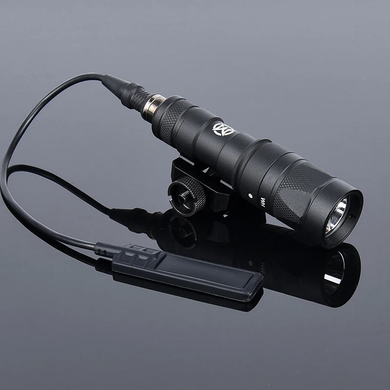 Strobe Flashlight Surefir SF M300 M300W Scout Light WADSN Tactical Torch M600 M600W LED White Lamp Hunting Camping Airsoft X300
