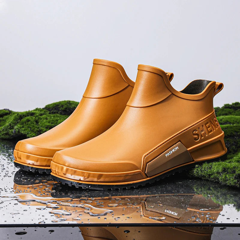 Low-cylinder Rain Shoes for Men and Women Outdoor Fishing Waterproof Shoes, Stylish Style for Outdoor Wear, Men Rain Boots