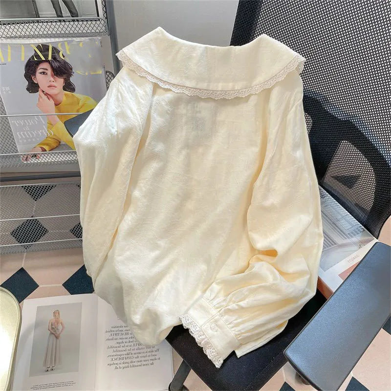 Japanese Style Cute Peter Pan Collar Shirt Women Sweet Lace Spliced Long Sleeved Blouses Woman All-Match Loose Buttons Shirts