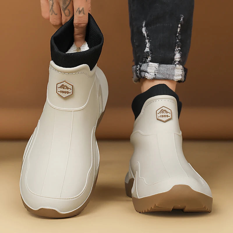 Men's waterproof new outdoor fashion casual rain boots thick anti slip high top wear-resistant comfortable work velvet chef shoe