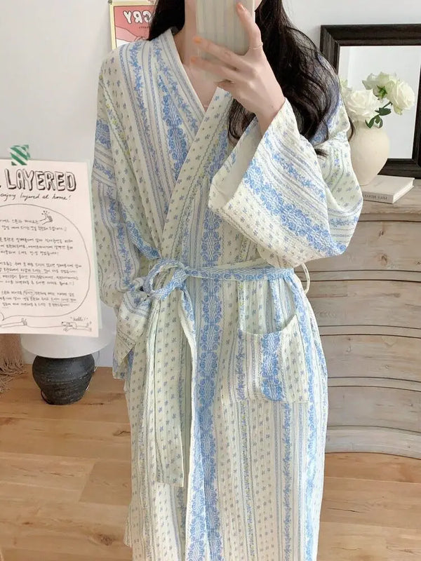 Sweet, Fresh, And Retro Striped Floral Nightgown | SAMAG