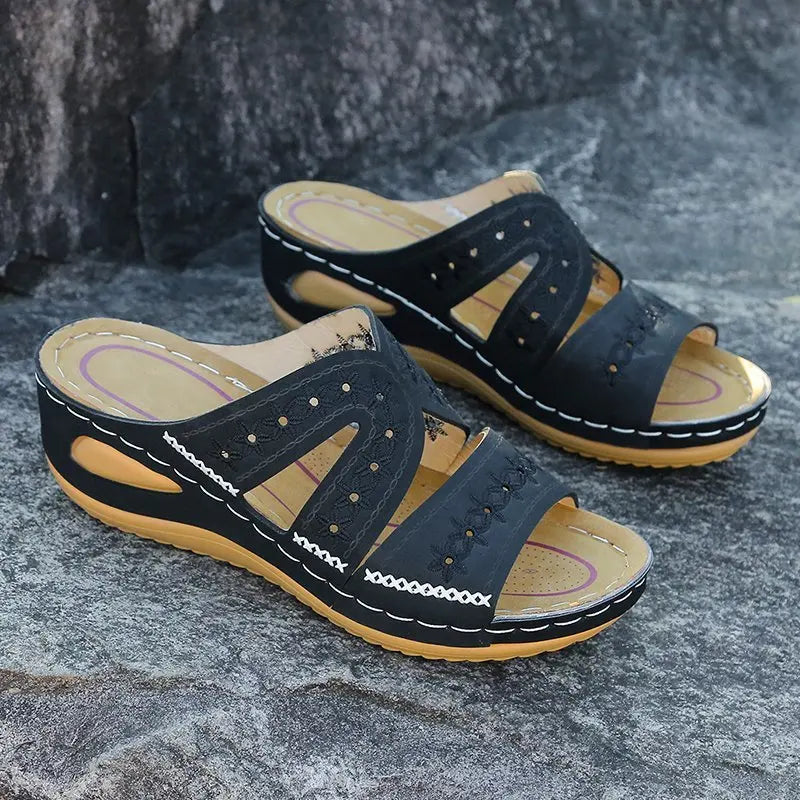 2026 Women's Wedge Slippers Fashion Casual Sandals Summer Open Toe Beach Slippers for Women Non-Slip Platform Sandals Pig Size