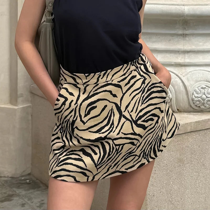 Women Zebra Print Two Piece Set Lapel Collar Elastic Waist Short Sleeve Coat Loose Shorts 2026 Spring Autumn Fashion Casual Suit