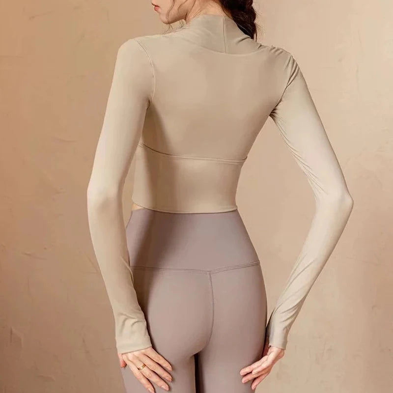 Women's Elegant Long Sleeve Yoga Shawl Sports Top with Chest Cushion Short Elegant Yoga Top Small Camback Pura Speed Dry Autumn
