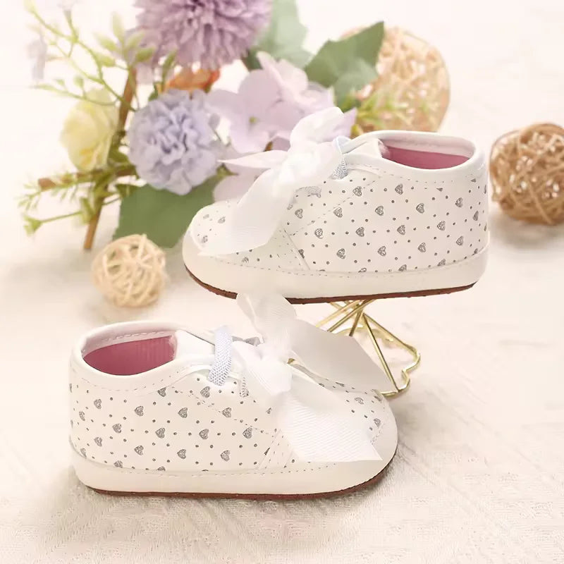 Baby Learning Walk Shoes, Glitter Heart Pom Pom Decor Infant Slip On Shoes, Comfort Daily Pre-Walker Footwear 0-18 Months