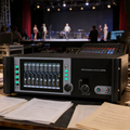 18/24 Channel 7 Inch Touchscreen Rack Mount Professional Digital Mixer 18 channel Wifi DSP Audio Mixer Sound DJ Console