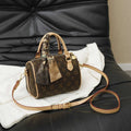 Premium Boston bag pillow bag women's retro European station crossbody texture shoulder crossbody bag
