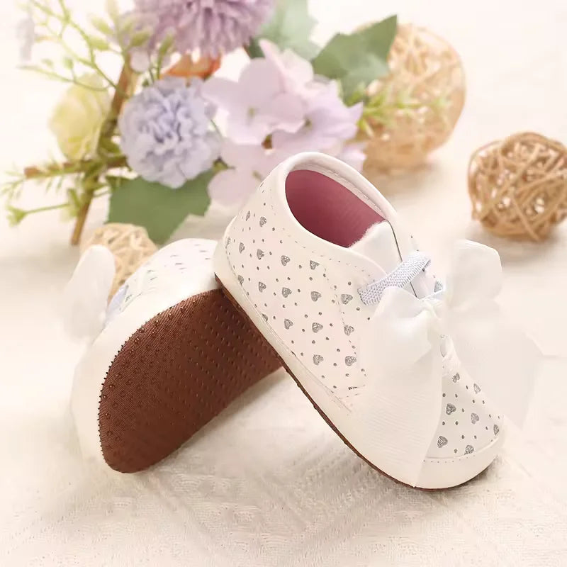 Baby Learning Walk Shoes, Glitter Heart Pom Pom Decor Infant Slip On Shoes, Comfort Daily Pre-Walker Footwear 0-18 Months